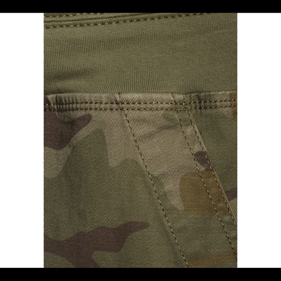 Terra & Sky Women's Plus Size Cargo
Utility Pants - Picture 4 of 13